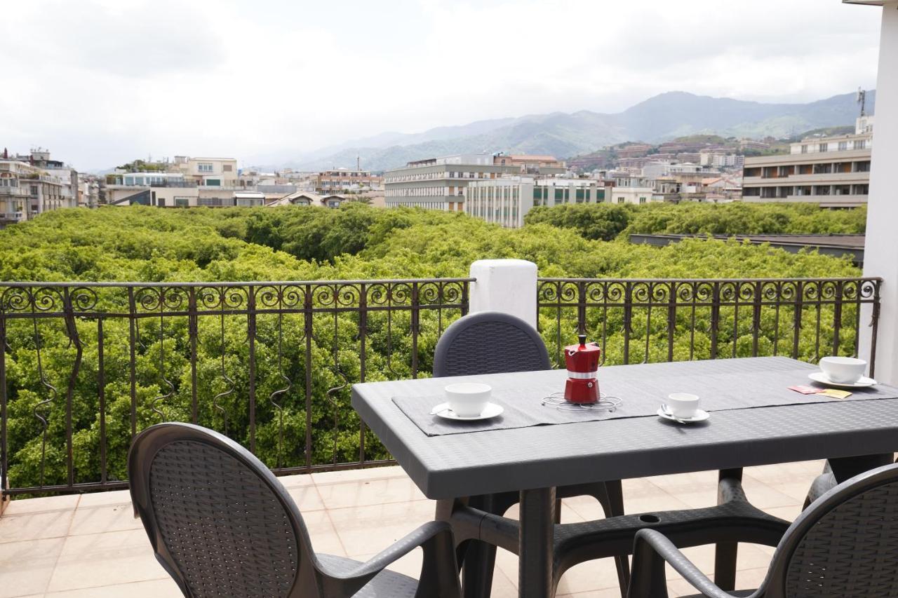 Le Stanze Di Piazza Cairoli Hotel Messina Bagian luar foto