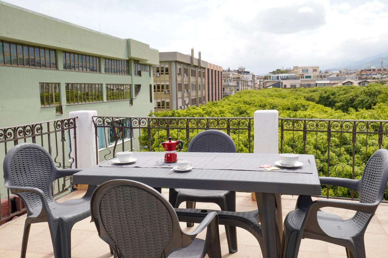 Le Stanze Di Piazza Cairoli Hotel Messina Bagian luar foto